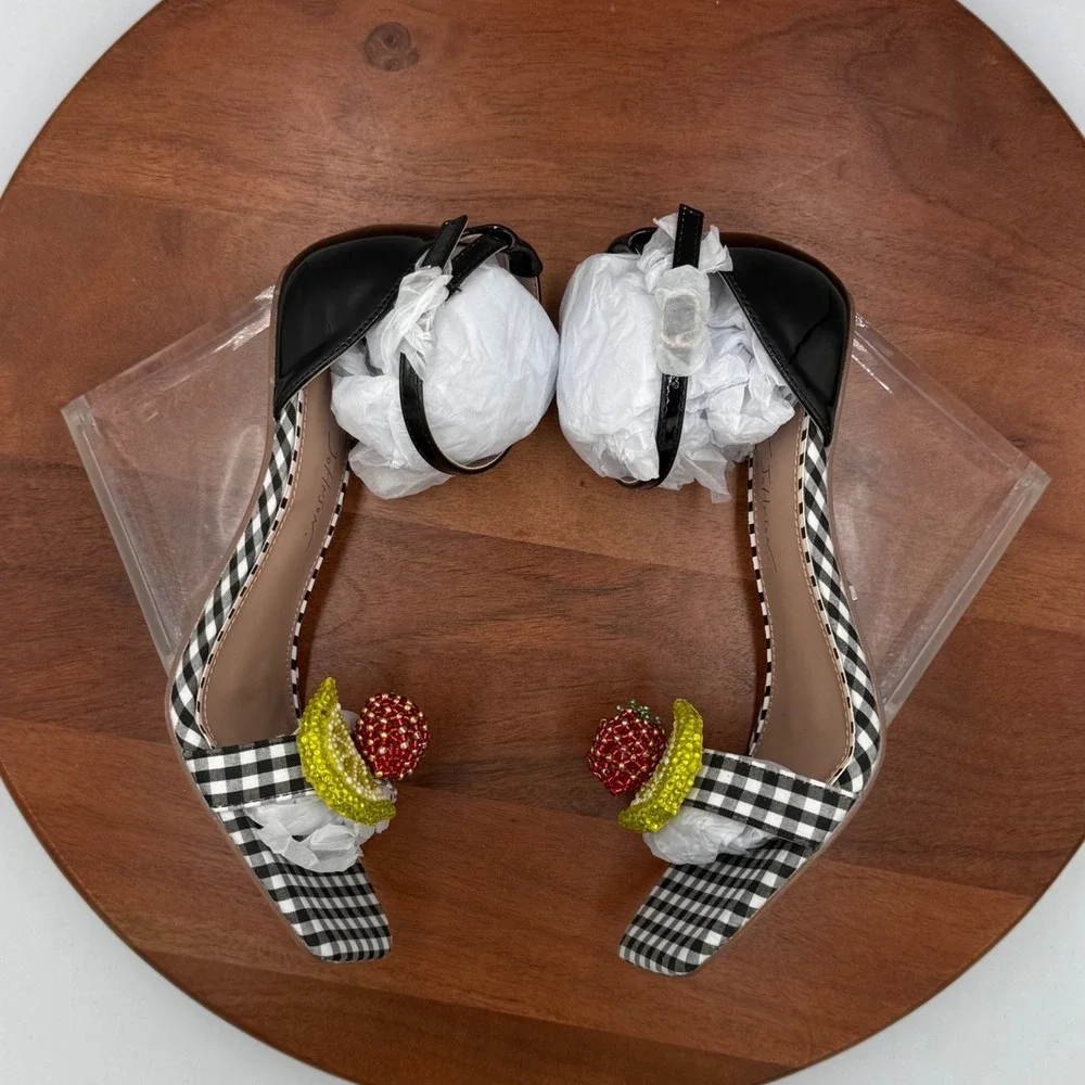 Betsey Johnson Harlen Gingham Fruit Beaded Clear Wedge Sandals‎ Black White 7.5
